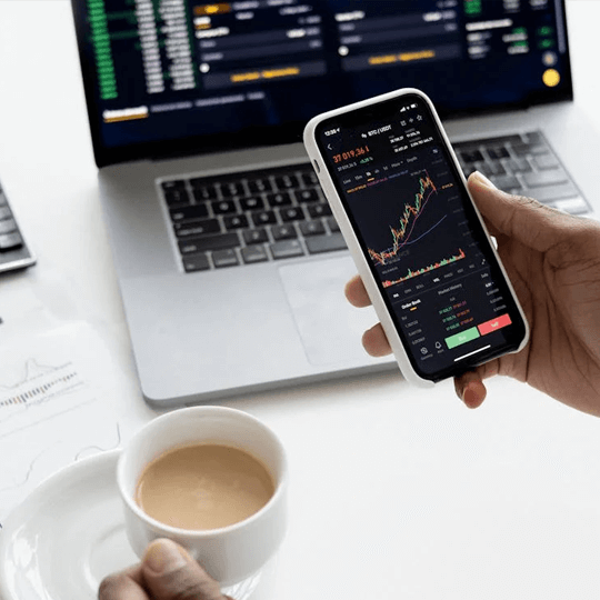 Bluestone Luxent performance analytics illustration